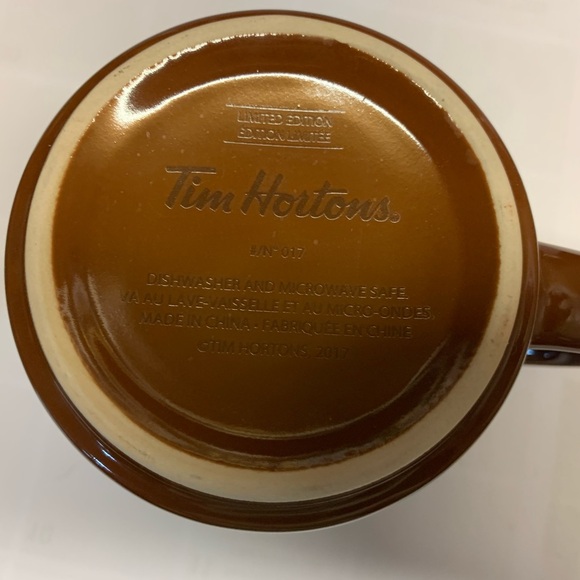 TIM HORTONS Limited Edition 2017 Ceramic Canadian Geese Mug, 14oz - Picture 2 of 7